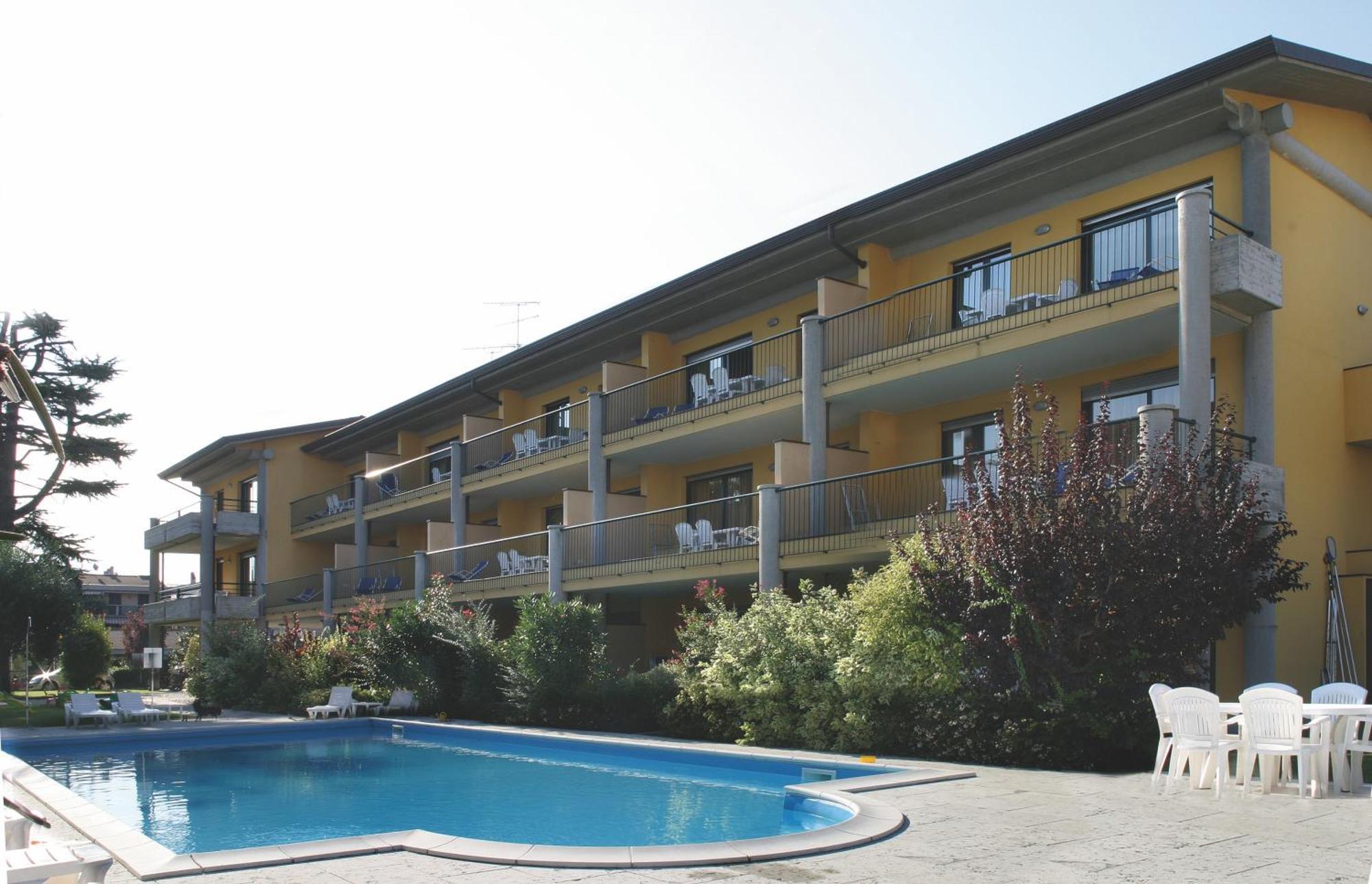 Residence Spiaggia D'Oro Desenzano del Garda Ngoại thất bức ảnh
